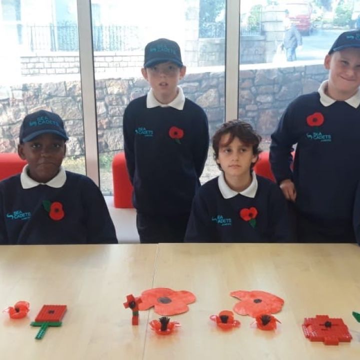 Juniors Learing about Remembrance Sunday